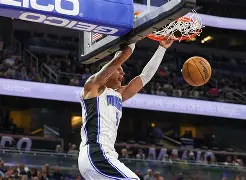 开云在线登陆入口-太狠了！冲刺阶段NBA常规赛传出新动向转折点尼斯外线爆发，清晨上海申花调整名单以备英超