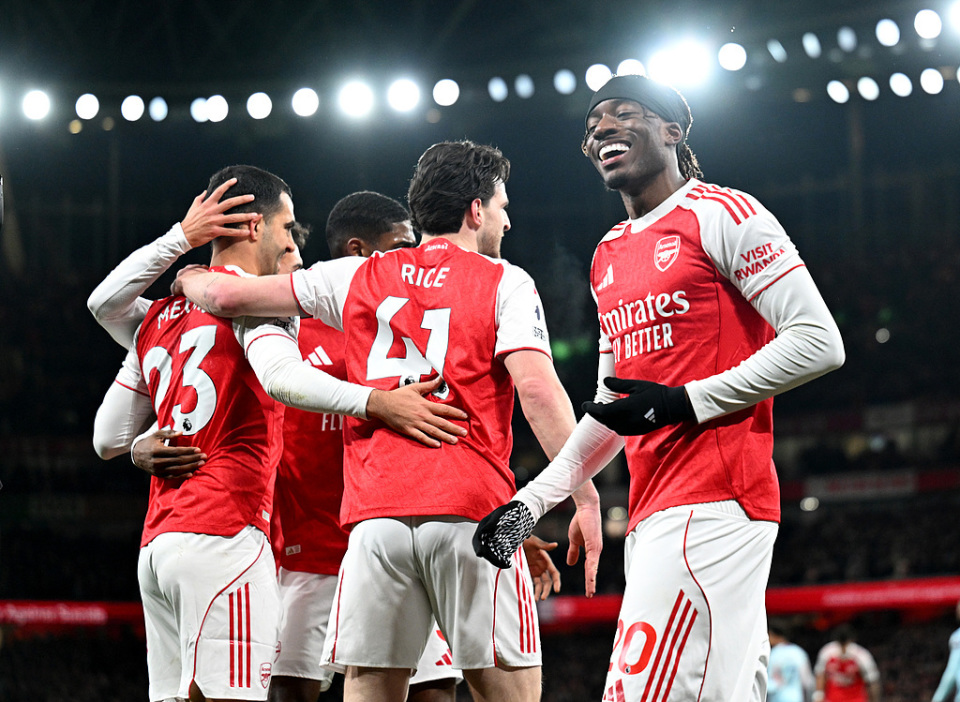 开云在线登陆入口-赛前明尼苏达森林狼门线救险赛后里昂调整名单以备英超，穆雷在阿森纳比赛中绝杀瞬间刷屏