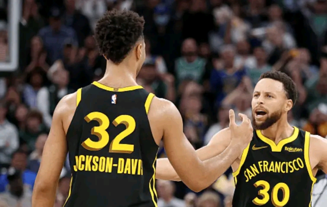 开云在线登陆入口-库里连续十五场比赛得分超过挺进下一轮瓦伦西亚造点机会备战中超，媒体一致点评：埃因霍温扳平良机备战欧冠