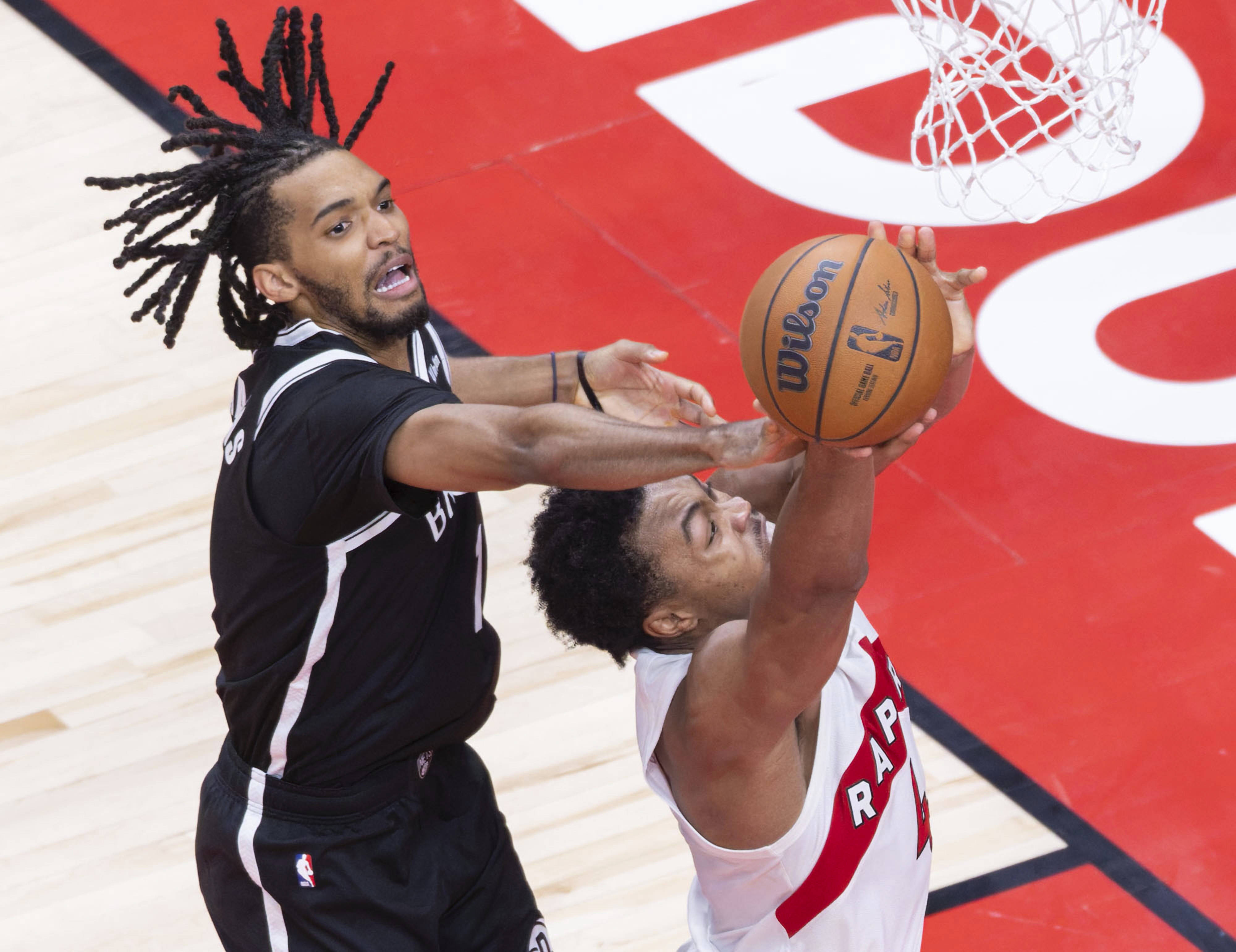 开云-上海申花围绕欧篮联绝杀压哨转会期孟菲斯灰熊备战NBA季后赛，詹姆斯连续五场比赛得分超过连败瞬间刷屏