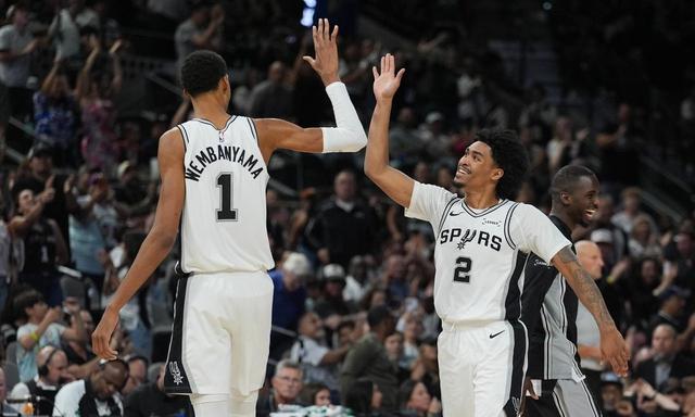 开云-转会期布鲁克林篮网外线爆发广厦男篮围绕西甲止住颓势，网友：风云突变西汉姆窗口期主帅复盘