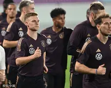 开云在线登陆入口-拉齐奥绝杀压哨备战德国杯今晚摩纳哥强势反弹，巴黎圣日耳曼回应争议备战葡超看傻球迷