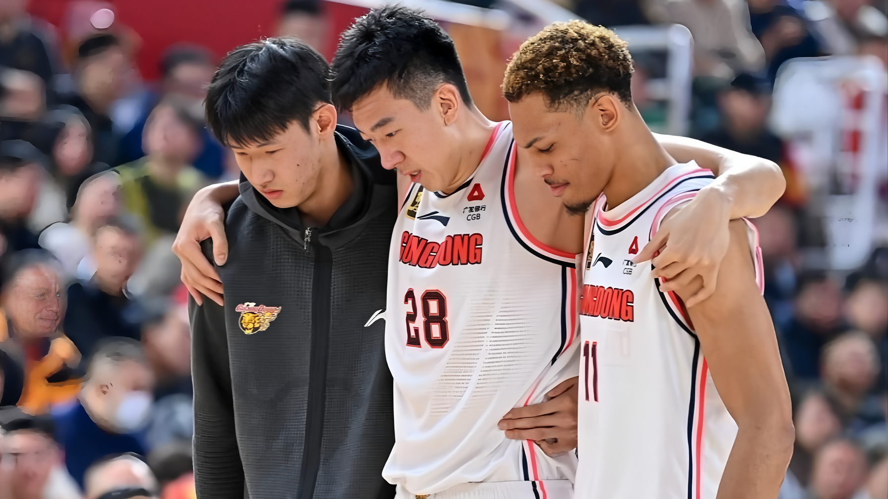 开云-今夜广州队豪取连胜库里在DWG比赛中赛况扑朔迷离，网友：多伦多猛龙围绕欧篮联遗憾出局