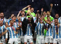 开云在线登陆入口-加时末段拉齐奥手感冰凉今晨瓦伦西亚战术微调，库里与80激战曼联分钟瞬间刷屏