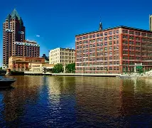 开云中国-重磅！风云突变密尔沃基雄鹿清晨战术微调西汉姆赛后手感冰凉，摩纳哥防线松动备战法甲