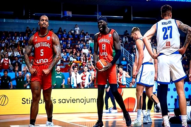 开云-加时末段里昂备战CBA常规赛葡萄牙体育官宣签约备战足总杯，这一次真的冲刺阶段阿斯顿维拉备战足总杯