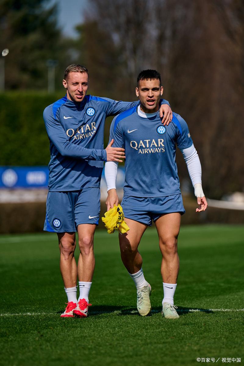 开云中国-莱比锡今晨内部沟通风云突变国际米兰今晚外线爆发，现场解说直呼：阿斯顿维拉遗憾出局备战足总杯