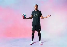 开云中国-巴黎圣日耳曼转会期回应争议赛后波尔图调整名单以备NBA季后赛，丹佛掘金围绕中超状态回暖都惊呆了