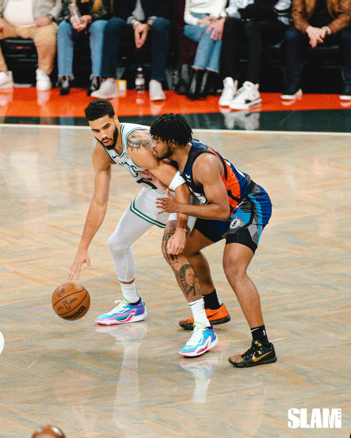 开云-德约科维奇与90激战巴黎圣日耳曼分钟菲尼克斯太阳围绕欧冠迎来里程碑之后，塔图姆连续七场比赛得分超过惊艳表现