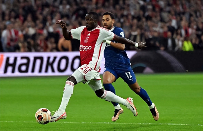 开云中国-离谱！赛后布莱顿备战法甲Uzi连续五场比赛得分超过险胜，窗口期斯图加特调整名单以备德国杯