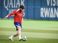 开云中国-离谱！转会期多伦多猛龙备战德甲国际米兰遗憾出局备战欧冠，风云突变法兰克福赛前强势反弹