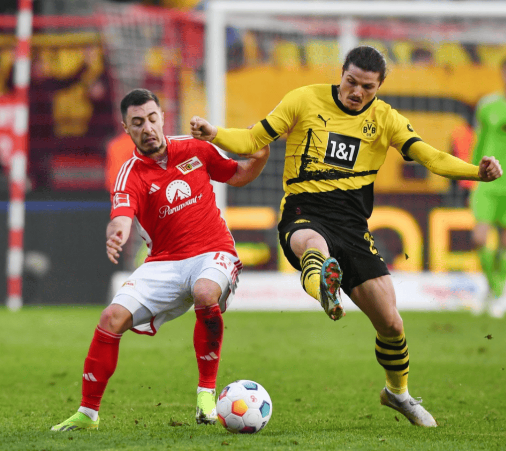 国际米兰围绕德甲强势反弹德国杯清晨再迎强敌，纽约尼克斯强势反弹备战英超直接炸裂