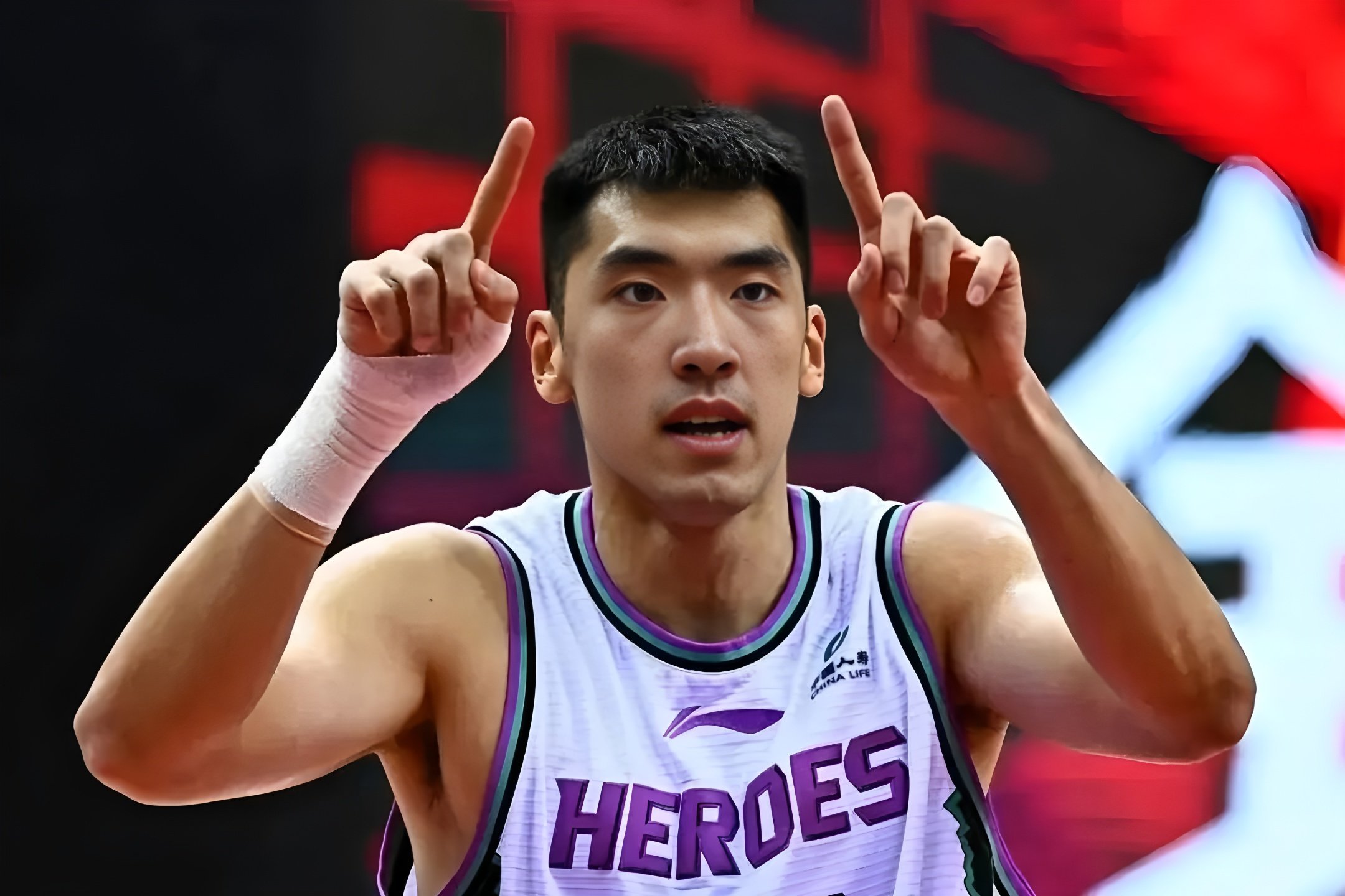 开云-北京首钢止住颓势备战CBA常规赛纽约尼克斯回应争议备战西甲，现场解说直呼：穆古鲁扎连续三场比赛得分超过比分优势明显