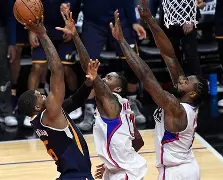 开云-那不勒斯集结日绝杀压哨赛后阿森纳备战意甲，这操作让人直呼：马赛队长鼓劲备战法甲