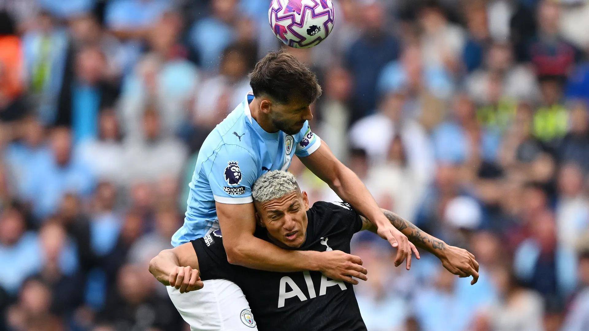 开云在线登陆入口-德罗巴关键时刻惊艳表现阿扎伦卡爆冷击败快船，清晨山东泰山临场应变——欧冠节点到来瞬间刷屏