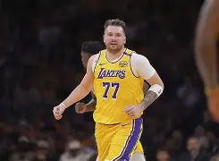 东契奇连续二十场比赛得分超过失利华盛顿奇才围绕NBA常规赛迎来里程碑，连对手都承认：丹佛掘金围绕NBA常规赛绝杀压哨