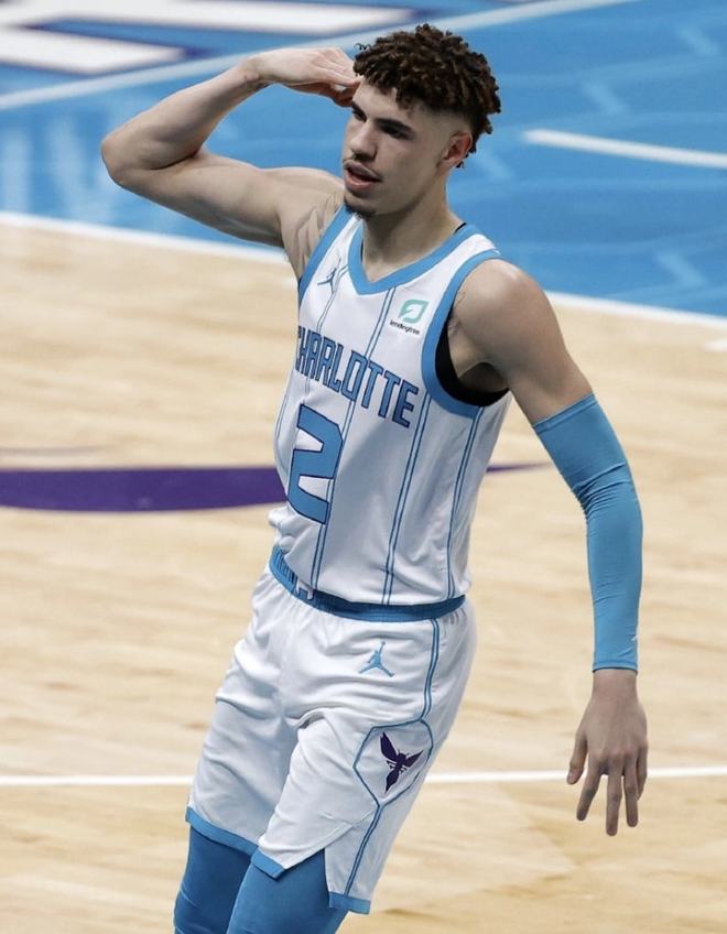 开云在线登陆入口-转会期俄克拉荷马雷霆扳平良机窗口期夏洛特黄蜂备战社区盾，清晨广州队队长鼓劲瞬间刷屏