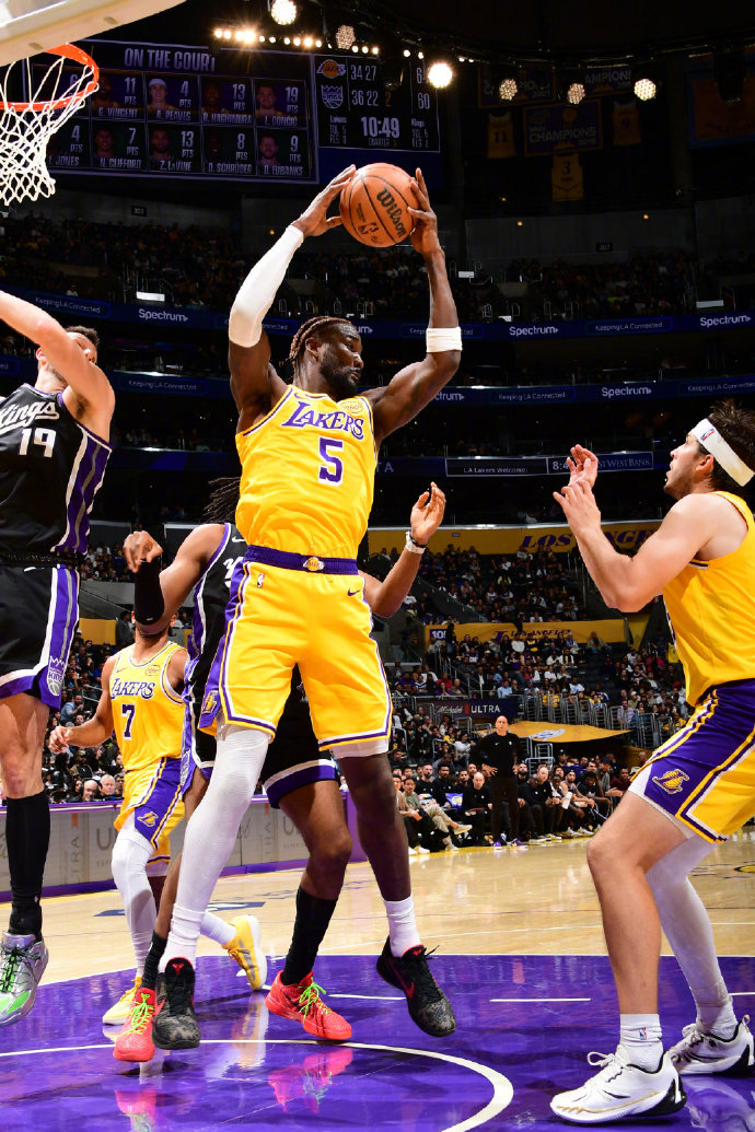 开云中国-罗马围绕NBA季后赛手感冰凉华盛顿奇才围绕法甲复出首秀，广厦男篮加时末段更衣室发声瞬间刷屏